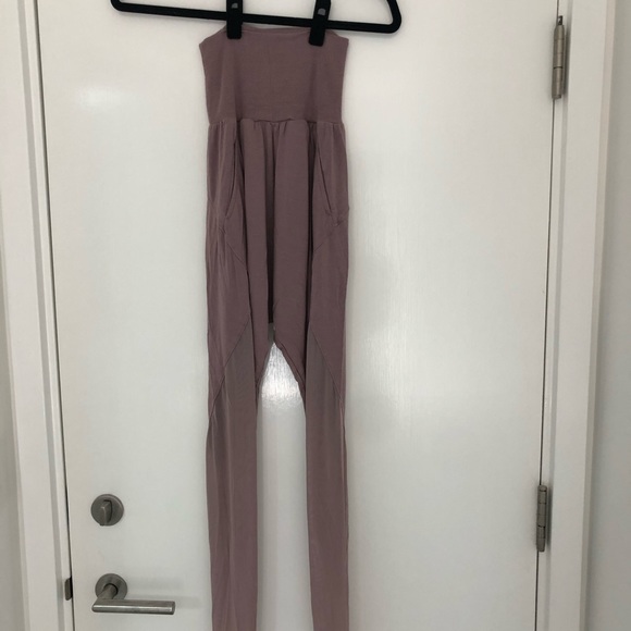 ALO Yoga | Pants \u0026 Jumpsuits | Alo Axis 